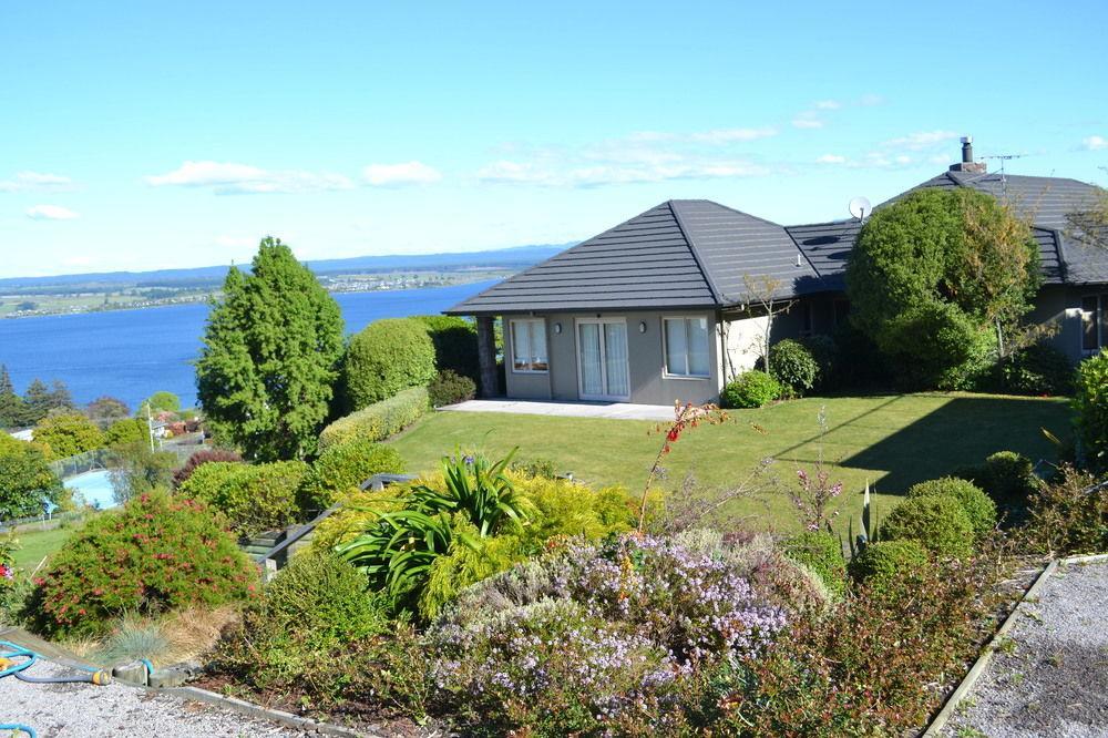 Tauhara Sunrise Lodge Taupo Dış mekan fotoğraf
