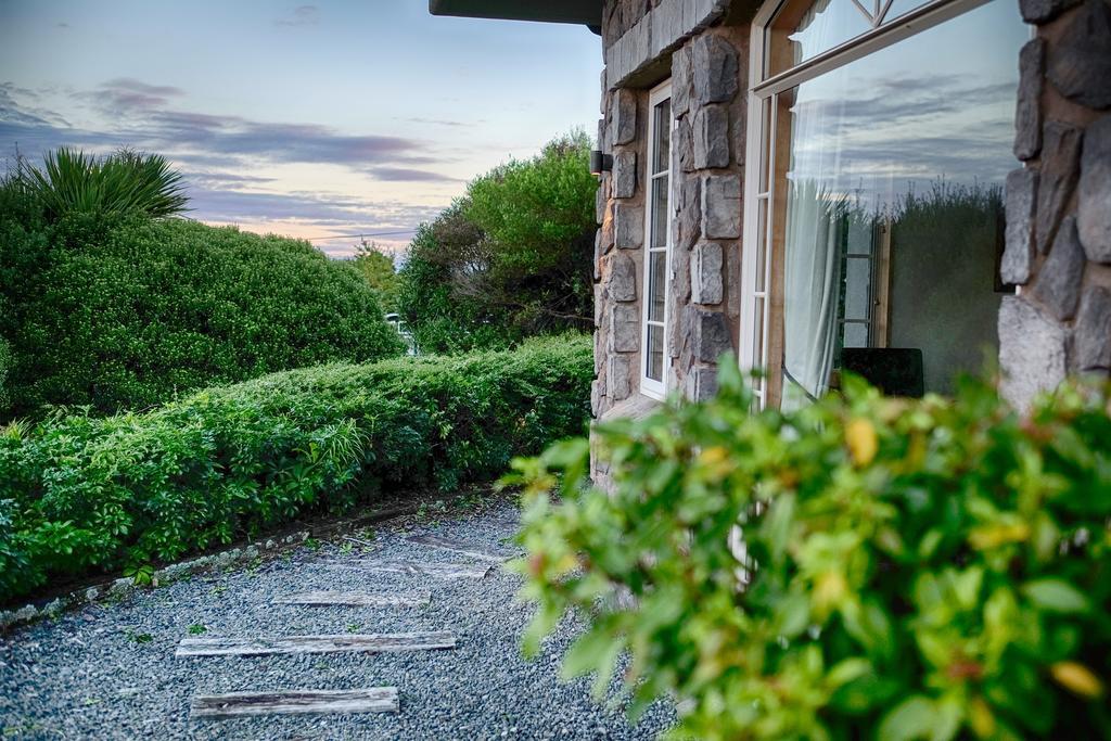 Tauhara Sunrise Lodge Taupo Dış mekan fotoğraf