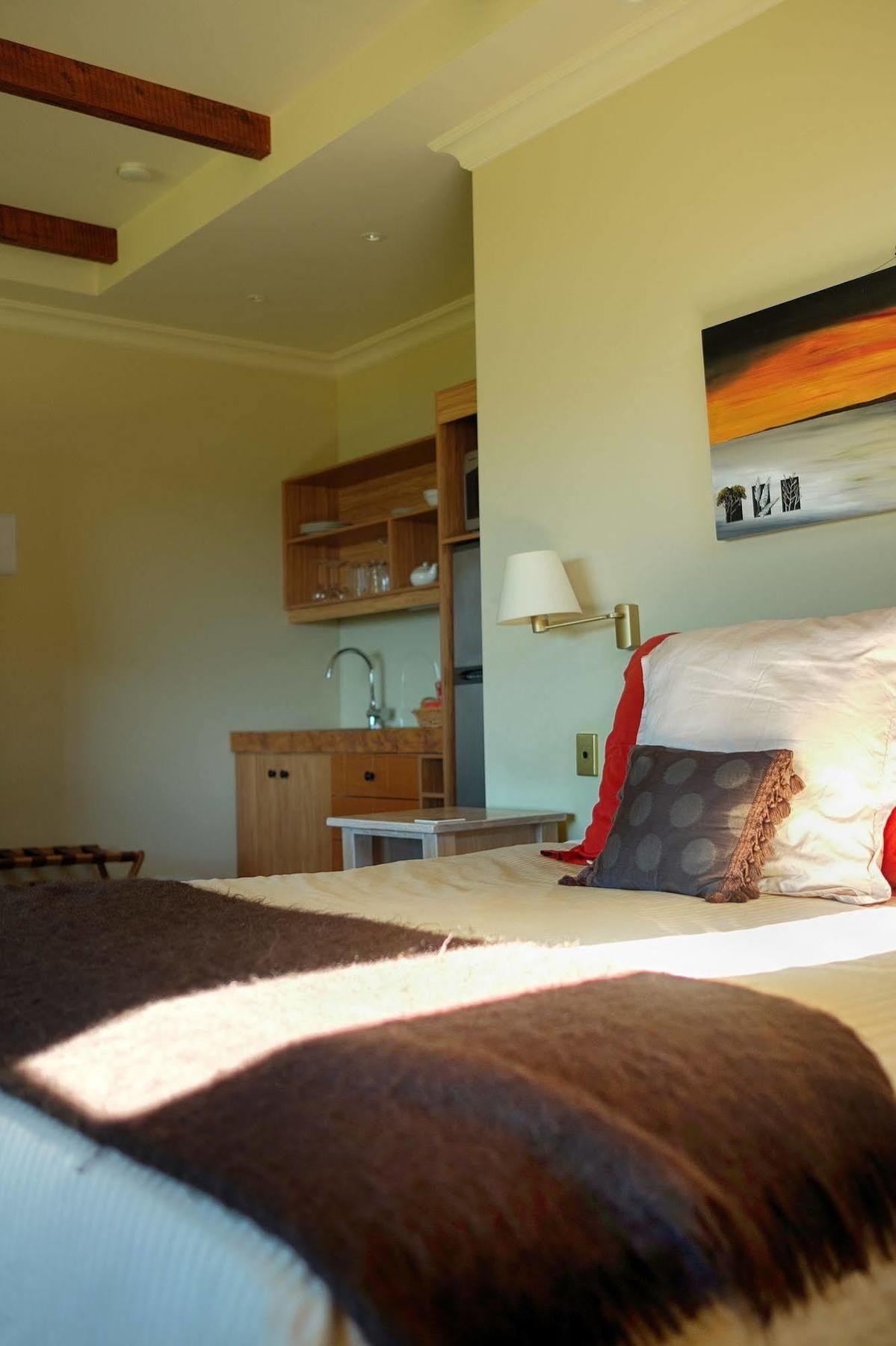 Tauhara Sunrise Lodge Taupo Dış mekan fotoğraf
